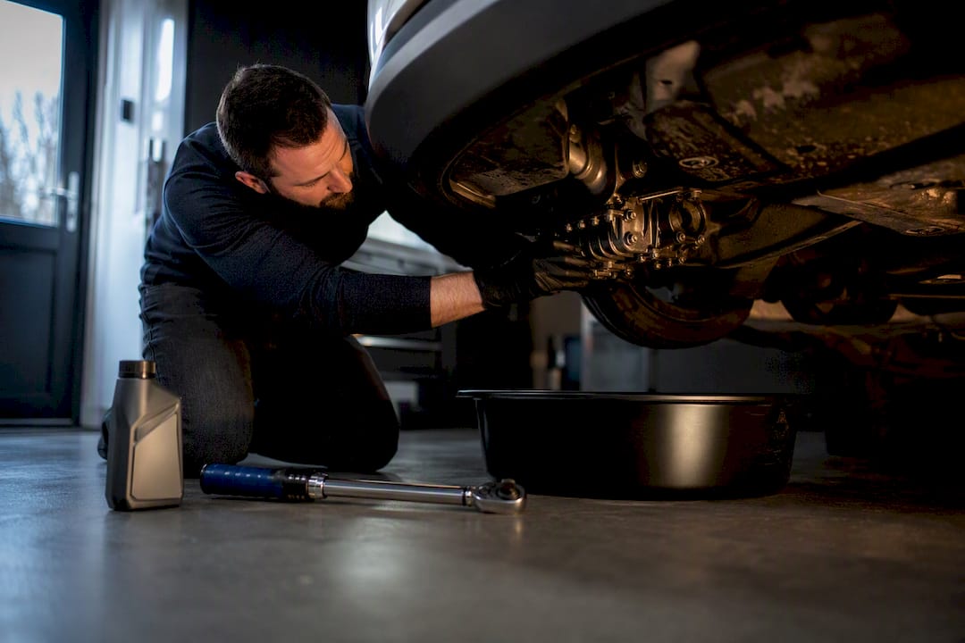 Anonymous AWD coupling service in garage